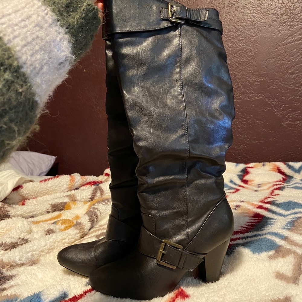 Rampage heeled boots size 7